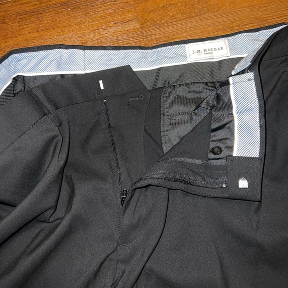 NWT J.M. Haggar Classic Fit Black Dress Pants Joe Men’s Trousers Size 42x29 - Picture 4 of 9